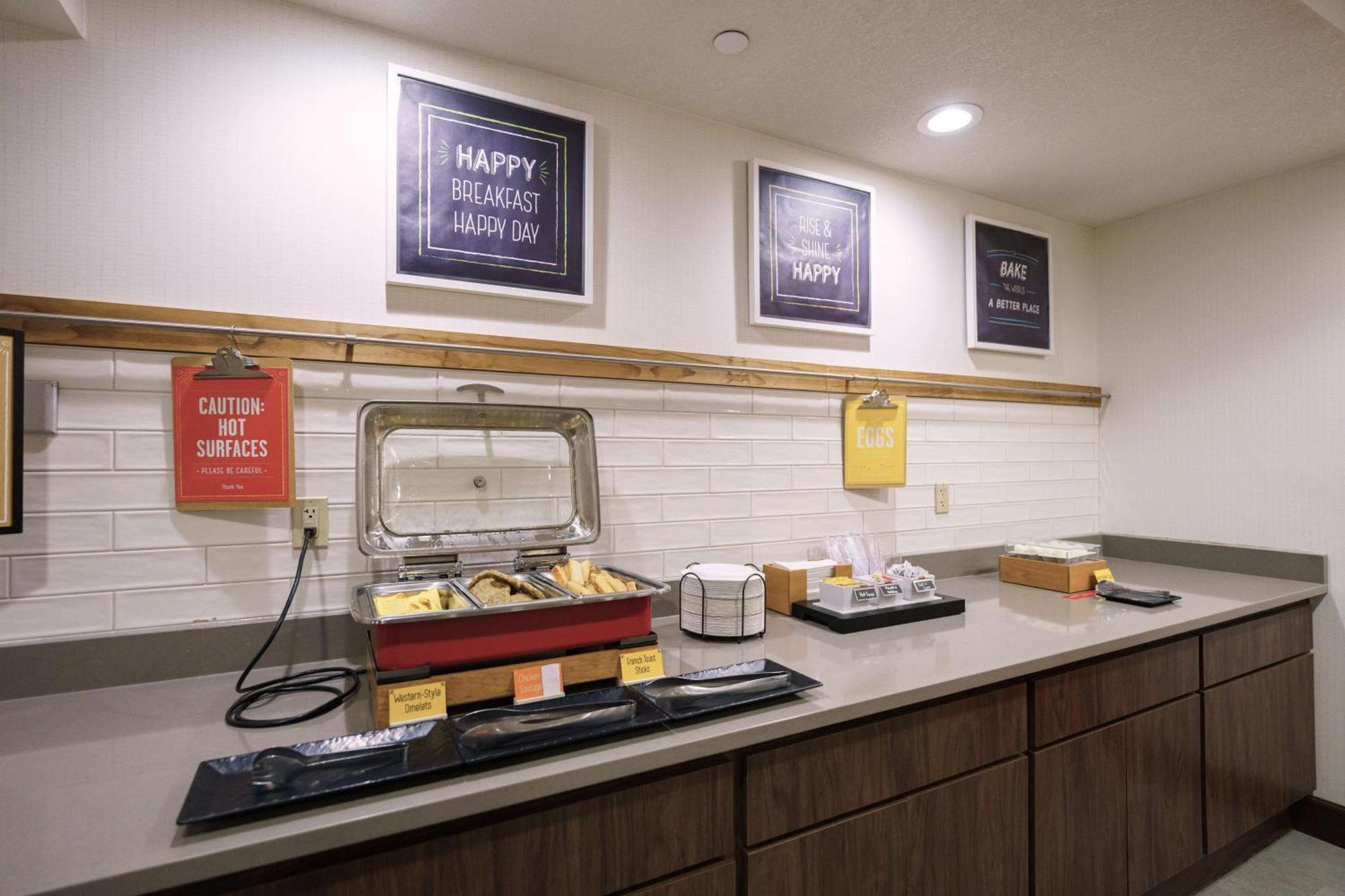 Hampton Inn Hays-North Of I-70 Bagian luar foto