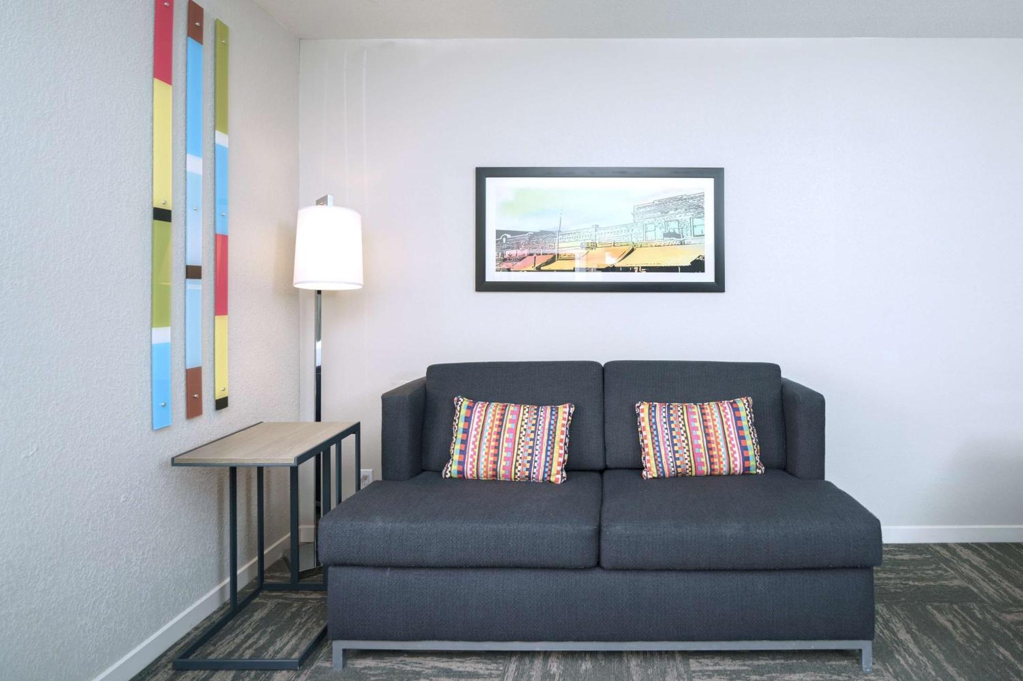 Hampton Inn Hays-North Of I-70 Bagian luar foto