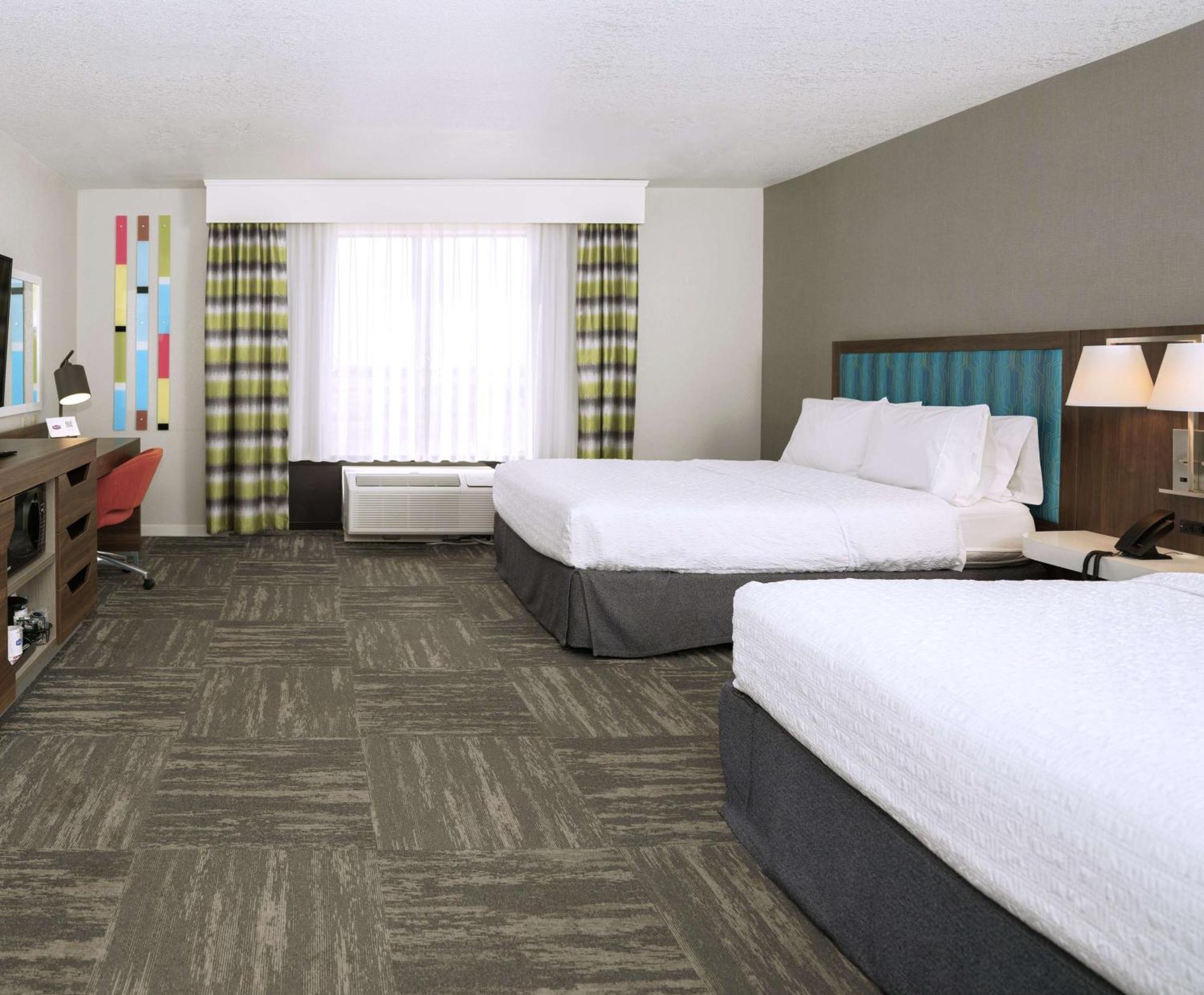 Hampton Inn Hays-North Of I-70 Bagian luar foto