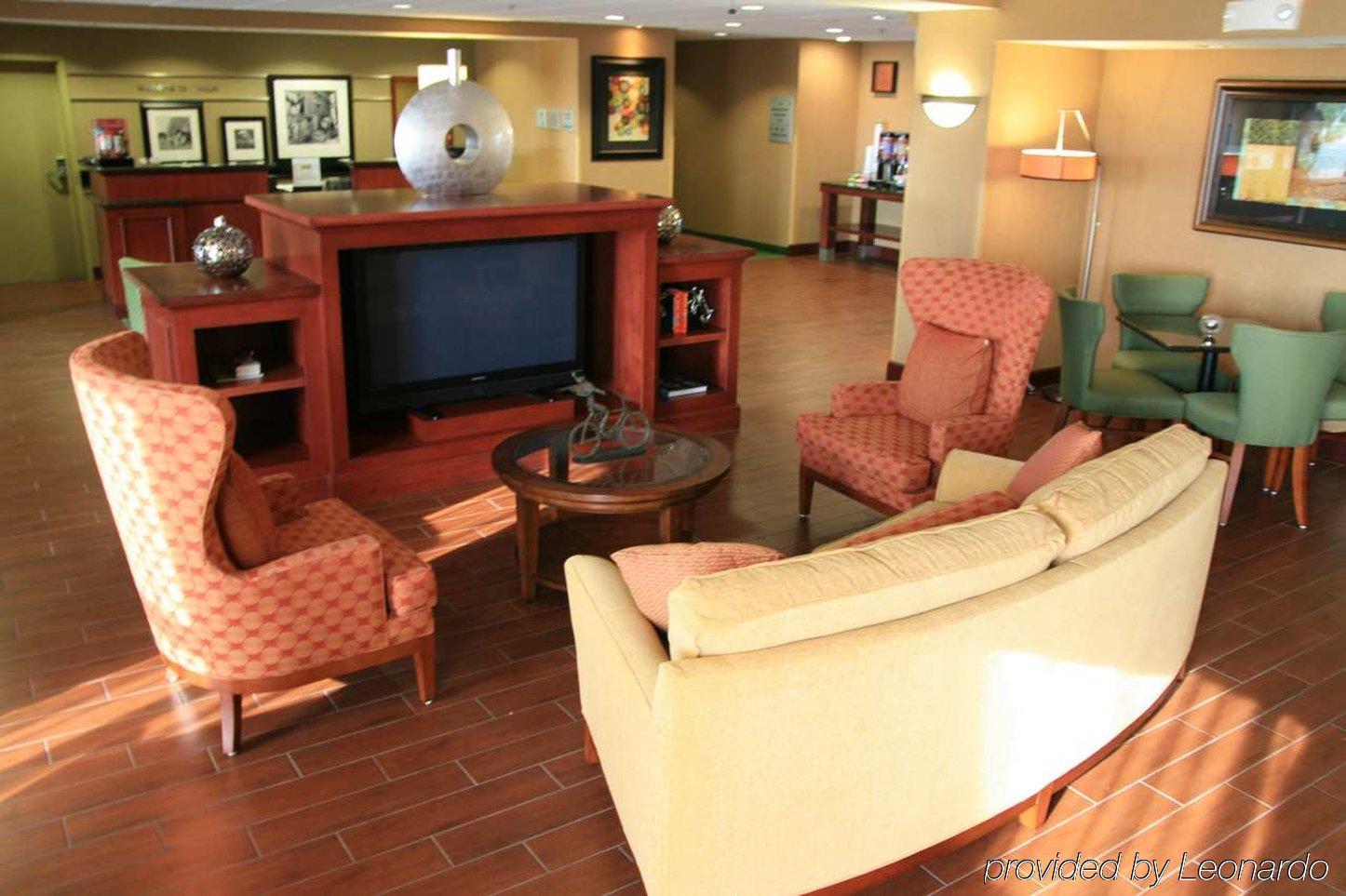 Hampton Inn Hays-North Of I-70 Bagian luar foto